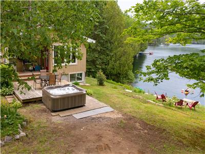 Chalet Joly|Waterfront|Spa|Mountain View|20 minutes from Tremblant