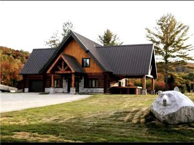 **New** Luxurious Ski cabin lake & spa