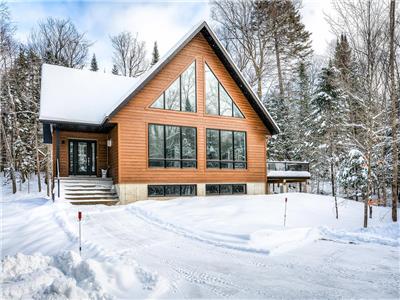 3BDRM Zen Private Chalet - Spa/Firepit/Ski