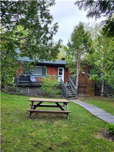 chalet vert  lac David Est Chertsey