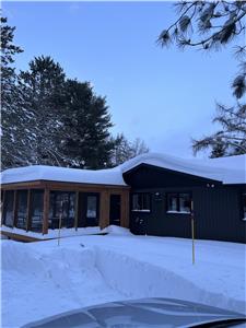 Chaleureux chalet; Hiver 2024-2025: Lac Croche: Saint-Donat