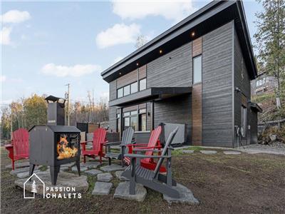 * PASSION CHALETS * | LE LONG HORN | SPA - SKI VAL ST-CME - GRANDE FENESTRATION - MODERNE - CONFORT