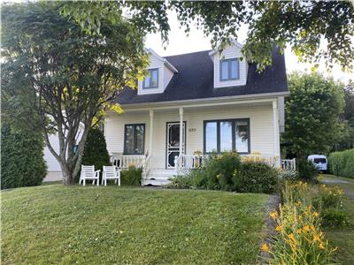 Merveilleux chalet au bord du fleuve