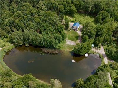 o'Marceau Cottage - Private trails on 72 acres of forest