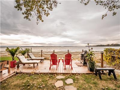 Chalet bord de l'eau (Lac Champlain) Magnifique vue et petits village  proximit!