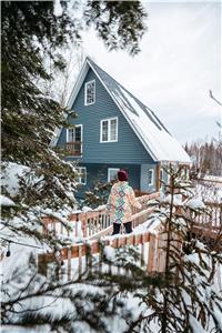 * PASSION CHALETS * | LE BOTANIQUE | SKI - SPA - FIREPLACE - LAKE ACCESS - IDEAL FOR FAMILY - GAMES