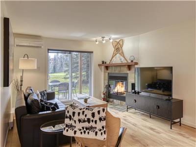 La Bte Oasis: Cozy & Chic Chalet: Ski, Pool, Golf