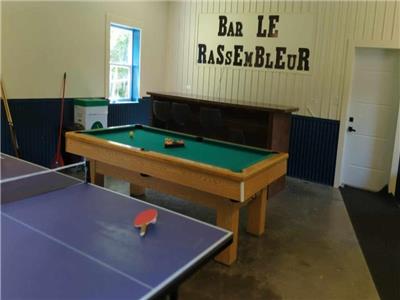 * PASSION CHALETS *| LE RASSEMBLEUR | SPA - GAME TABLES ? FIREPLACE ? GROUP ? ATV & SNOWMOBILE TRAIL