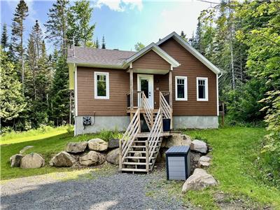 Chalet Lunae with pool - spa - babyfoot - nature