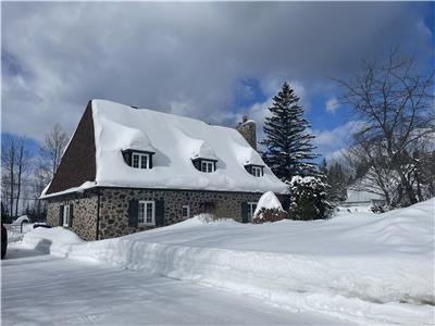 Maison canadienne Lac Beauport