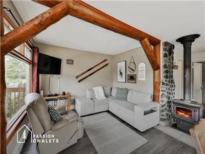 * PASSION CHALETS * | LE MAWI | LAKEFRONT - BEACH - WATERCRAFTS - DOCK - FIREPLACE - PET FRIENDLY