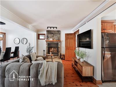 * PASSION CHALETS * | AU MURMURE DES BOIS | HEATED POOL - SPA - LAKE - KAYAKS - FIREPLACES - PET