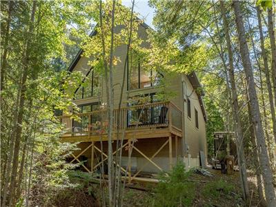 The pine cabin in St-Alphonse-Rodriguez