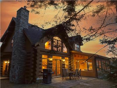 Chalet Authentik 42 | Spa, Lake, Indoor and outdoor pools (Fiddler Lake resort)