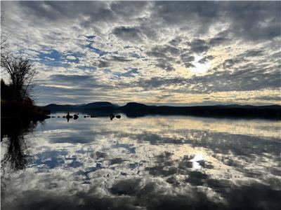 Le Paisible avec SPA et Accs au Lac Brompton