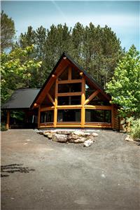 Chalet en bois rond Le D'JIBOU