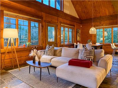 Le Sara | Exit Chalets | SPA & sauna & air conditionning in the great Ouareau forest