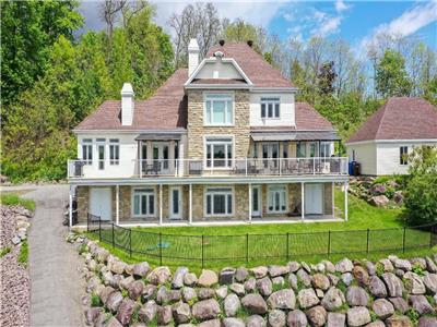 Chalet luxueux - bord de l'eau - Maison intergnrationnelle