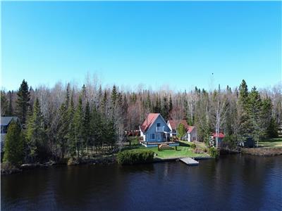 Chalet bord de lac, Le 107