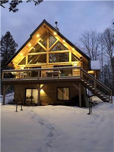 Bord de lac tranquille, OFF-GRID