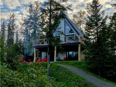 Chalet A-FRAME en Mauricie* Vue Imprenable et Tranquillité & SPA *