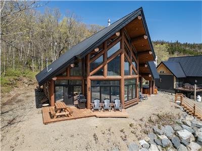 Le refuge alpin (le bois rond)