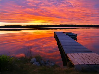 The Oasis – Lakeside Nature Retreat with Starry Nights
