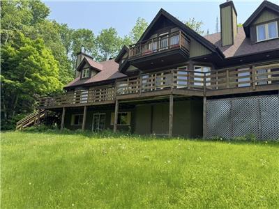 Chalet au bord du lac a St Adele