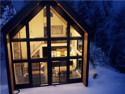 * PASSION CHALETS * | ALLÉGRESSE | BORD DE L'EAU - QUAI PRIVÉ - EMBARCATIONS - FOYER - SPA - BBQ