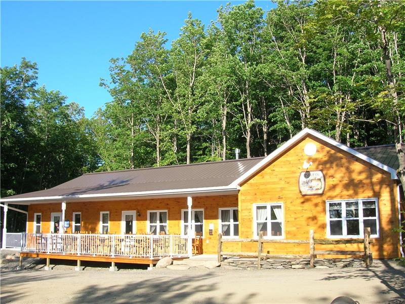 Domaine des Montagnais 13 chalets 5 - Chalet à louer Lac-Mégantic | DI