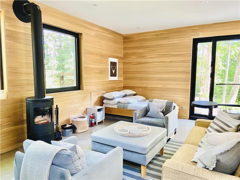 French-Scandi ski chalet: private - Lac-Superieur Cottage Rental | OR ...